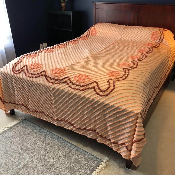 Vintage Peach Chenille MCM full/Q bedspread - Picture 3 of 11